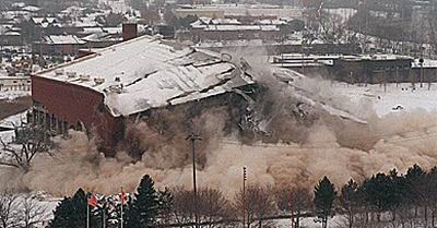 AutoWorld (Six Flags AutoWorld) - Demolition Blast